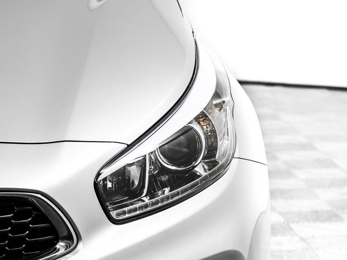 Б/У Киа Сид ГТ 2015 года. Фото: #13