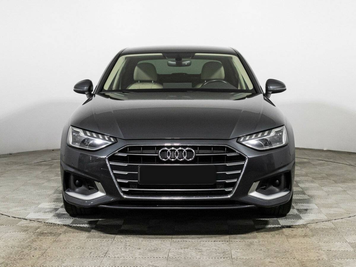Audi A4 2020 года с пробегом. Фото: #1
