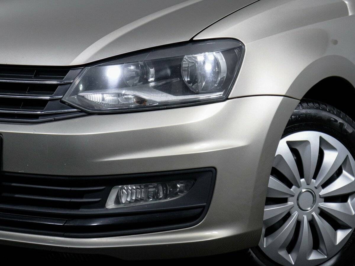 Б/У Фольксваген Поло 2016 года. Фото: #16