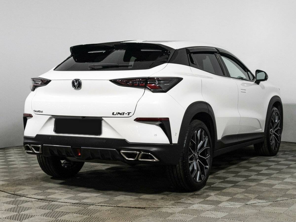 Б/У Чанган УНИ-Т 2023 года. Фото: #4