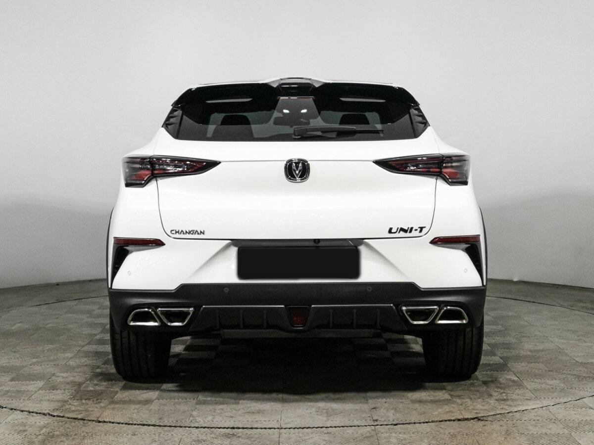 Б/У Чанган УНИ-Т 2023 года. Фото: #5