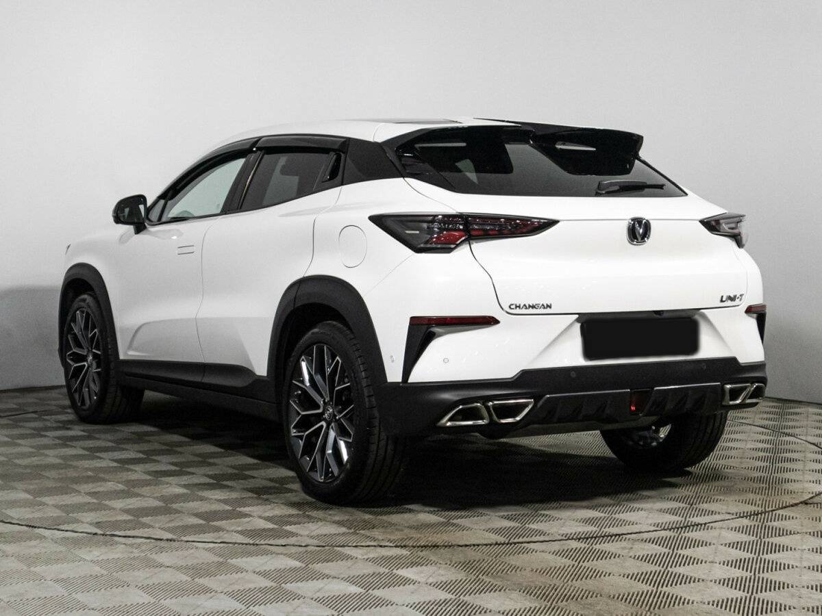 Б/У Чанган УНИ-Т 2023 года. Фото: #6