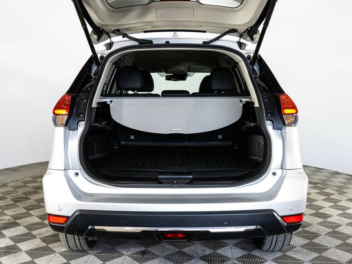 Б/У Ниссан Икс-Трейл 2019 года. Фото: #19