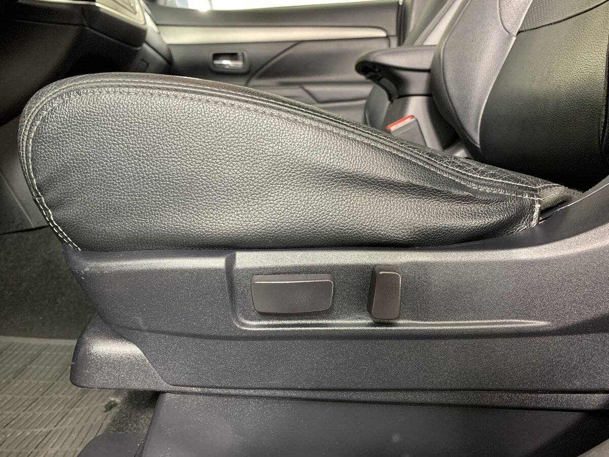 Mitsubishi Outlander 2013 года с пробегом. Фото: #15