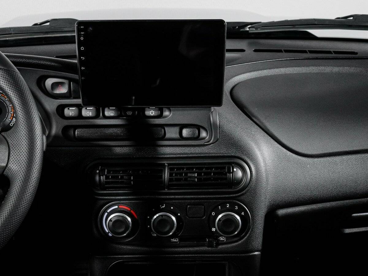 Б/У Лада (ВАЗ) Нива 2024 года. Фото: #12