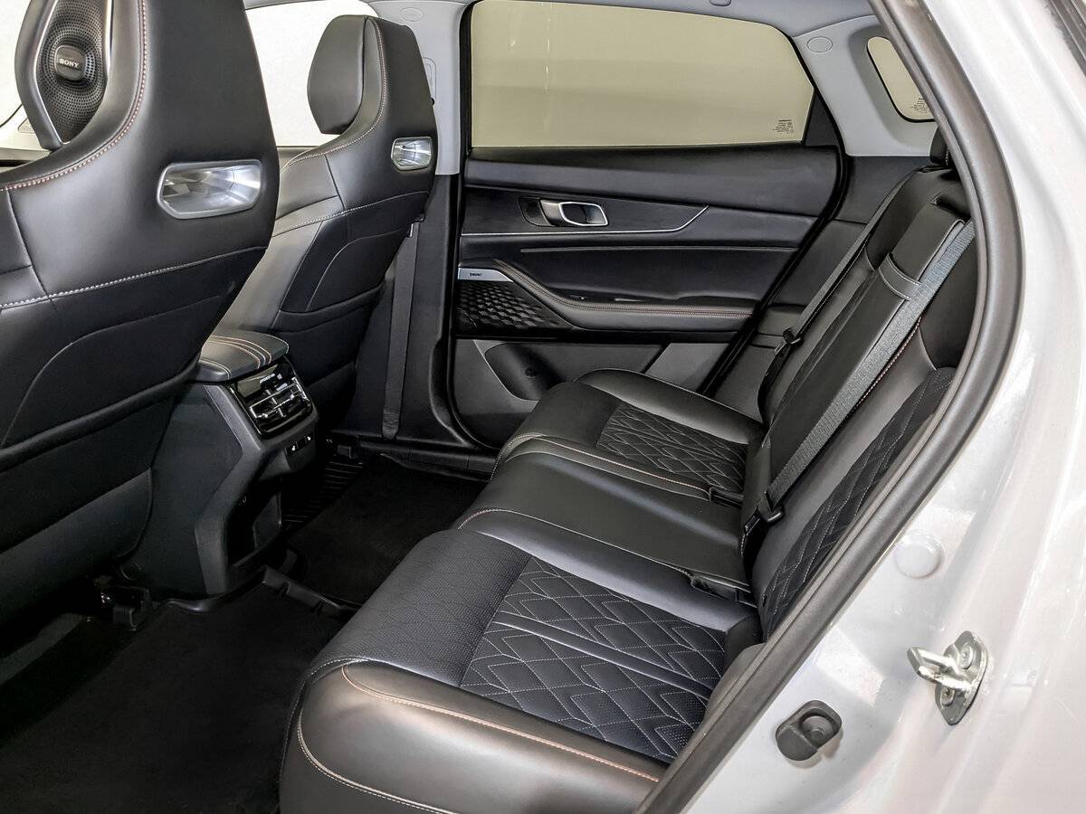 Changan UNI-K 2023 года с пробегом. Фото: #11