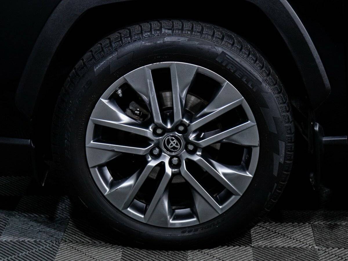 Toyota RAV4 2019 года с пробегом. Фото: #14