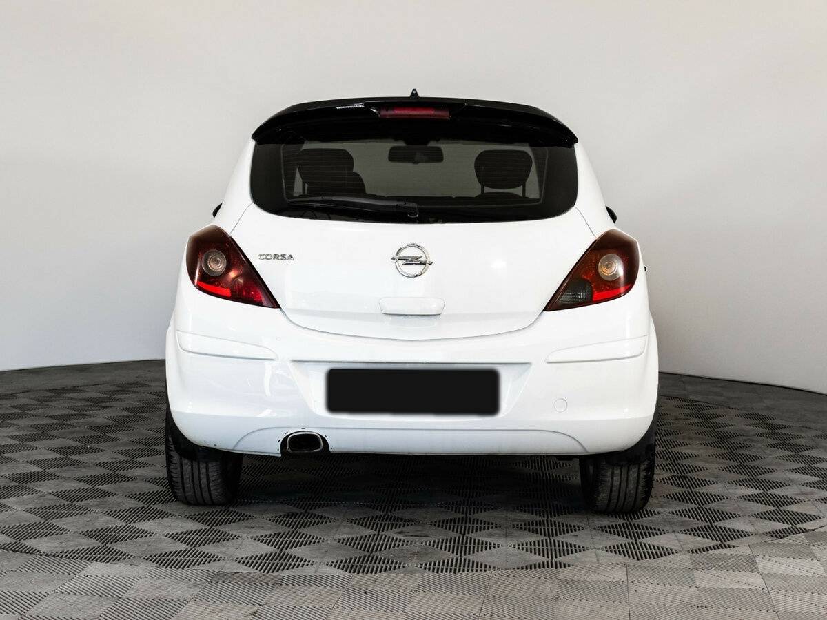 Б/У Опель Корса 2013 года. Фото: #4