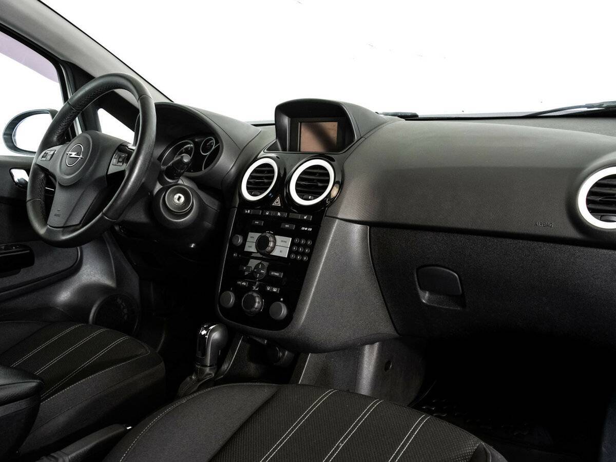 Б/У Опель Корса 2013 года. Фото: #6