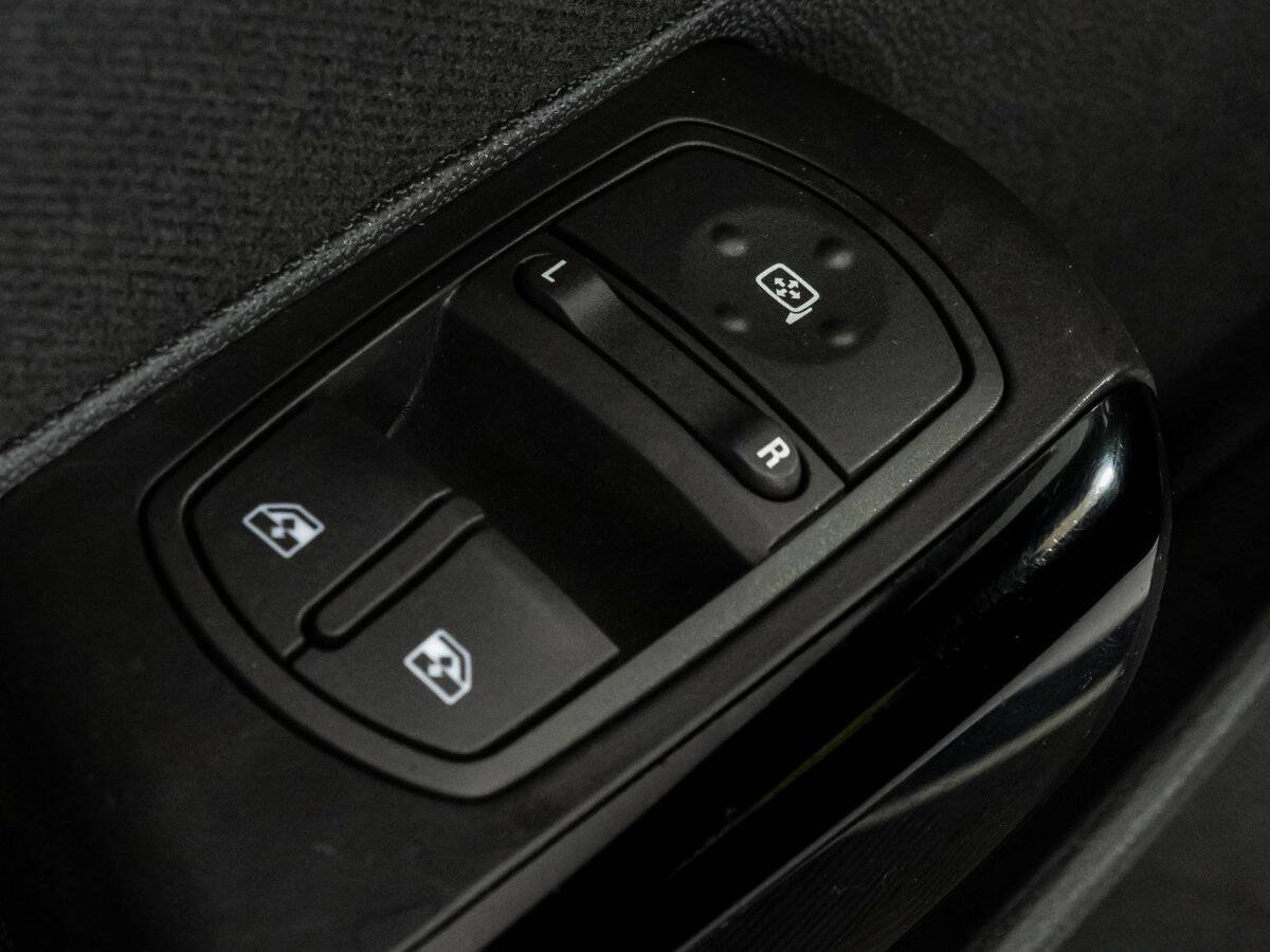 Б/У Опель Корса 2013 года. Фото: #12