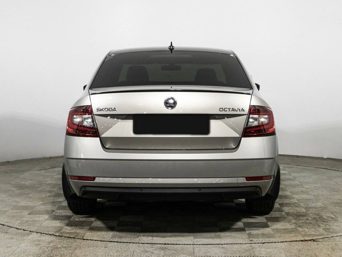 Б/У Шкода Октавия 2018 года. Фото: #5