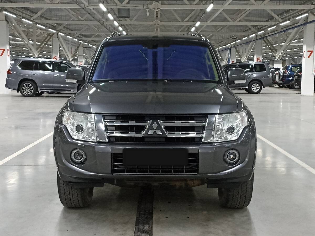 Mitsubishi Pajero 2012 года с пробегом. Фото: #1
