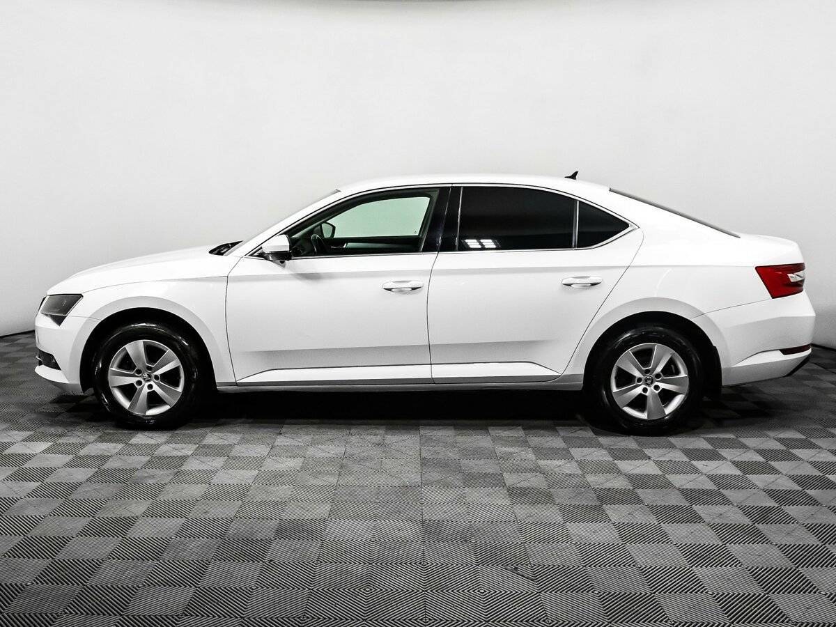 Б/У Шкода Суперб 2016 года. Фото: #7