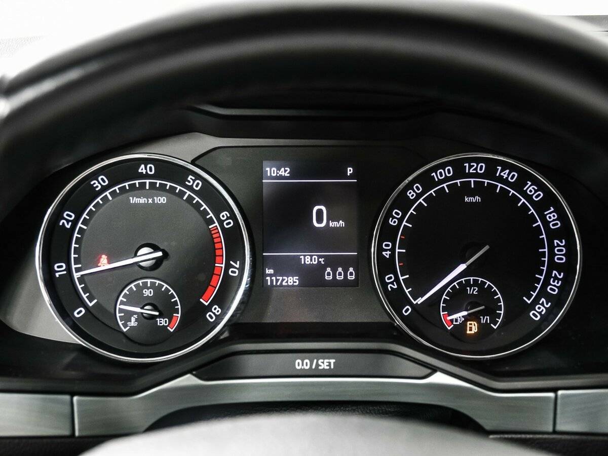 Б/У Шкода Суперб 2016 года. Фото: #9