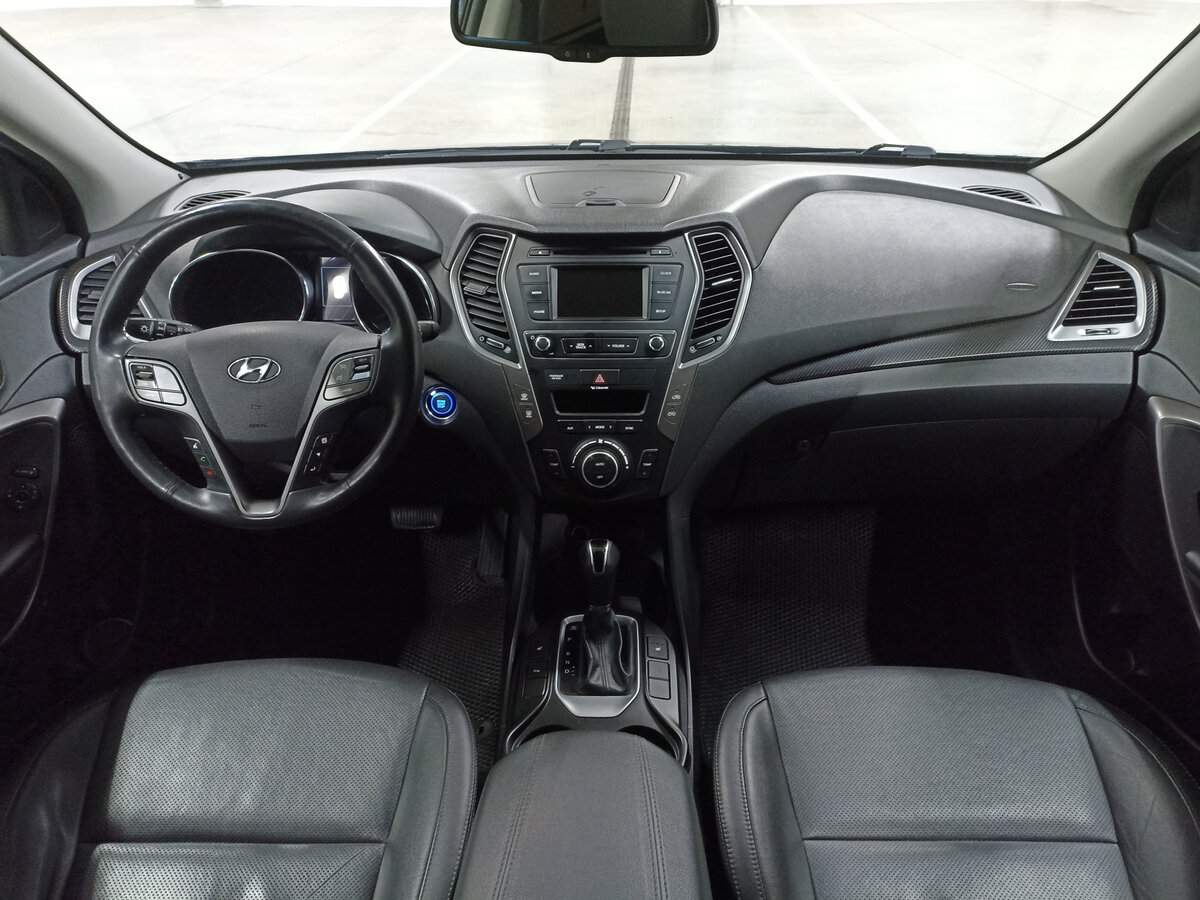 Б/У Хендай Санта Фе 2015 года. Фото: #13