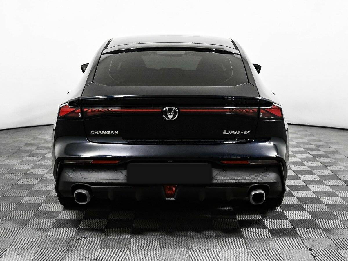 Changan UNI-V 2024 года с пробегом. Фото: #5