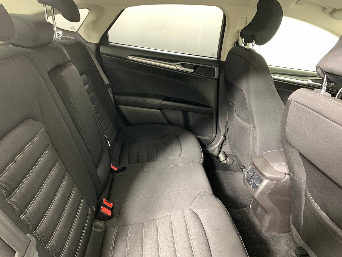 Ford Mondeo 2018 года с пробегом. Фото: #16