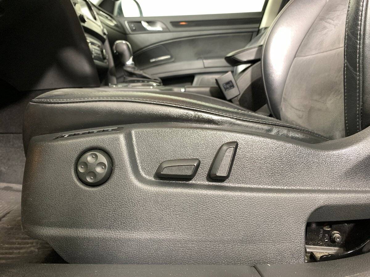 Skoda Superb 2014 года с пробегом. Фото: #15