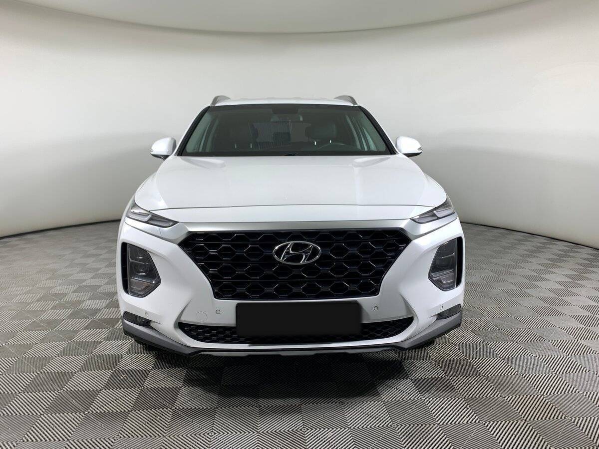 Hyundai Santa Fe 2019 года с пробегом. Фото: #1
