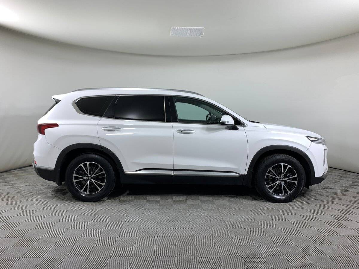 Hyundai Santa Fe 2019 года с пробегом. Фото: #3