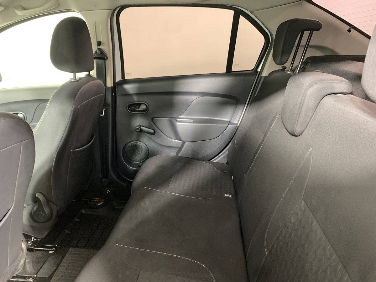 Renault Logan 2017 года с пробегом. Фото: #17