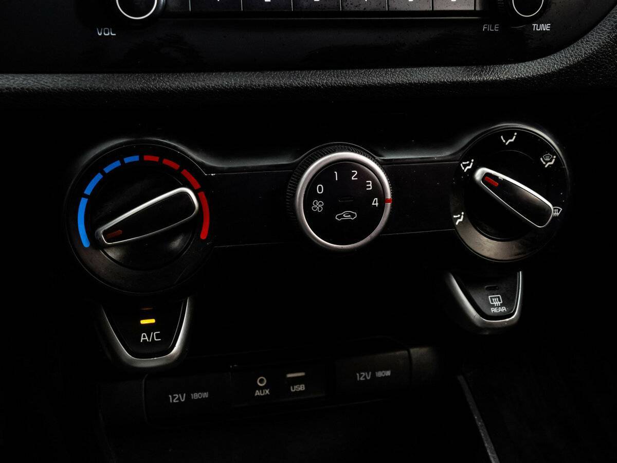 Б/У Киа Рио 2017 года. Фото: #7