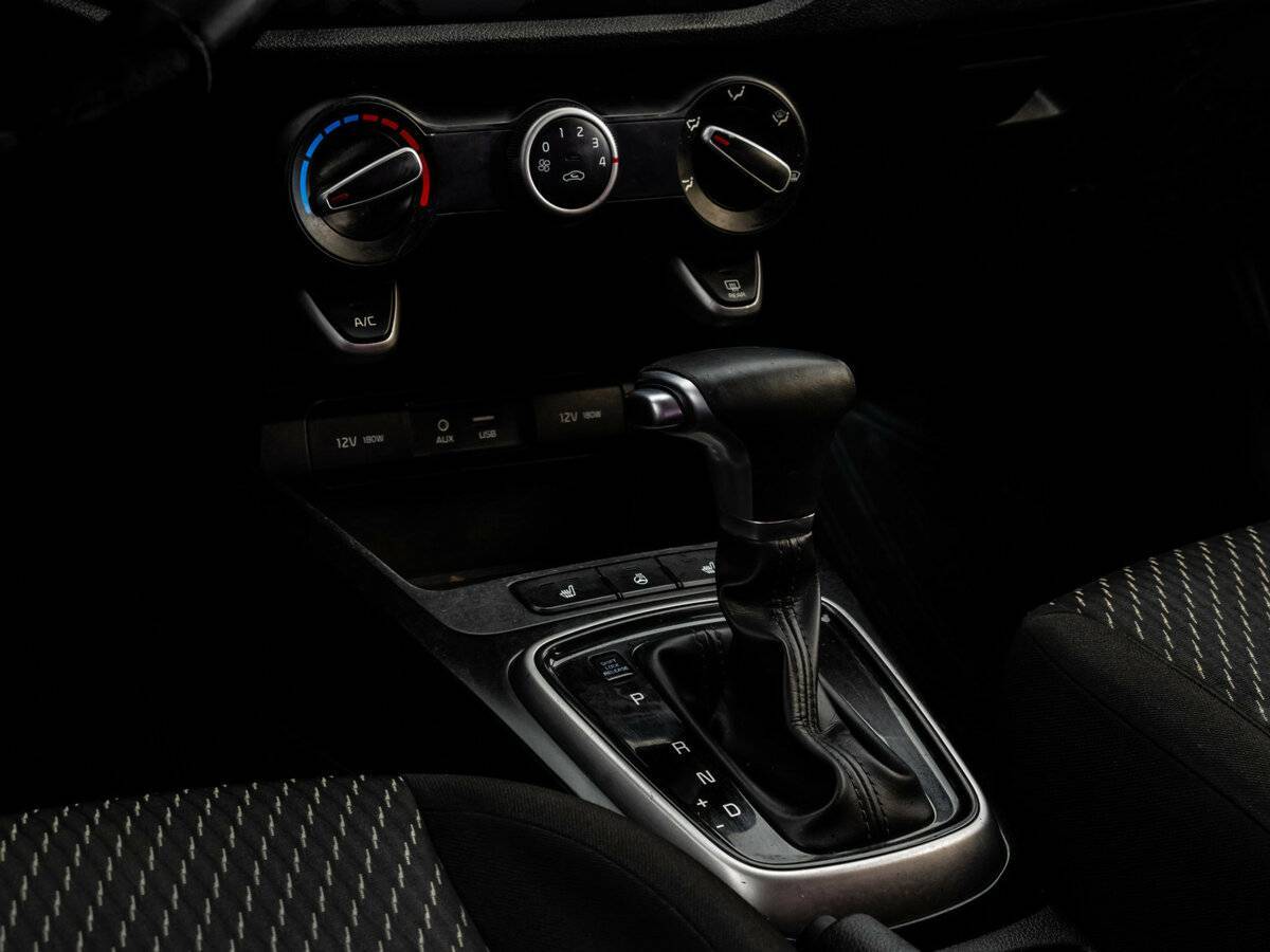 Б/У Киа Рио 2017 года. Фото: #8