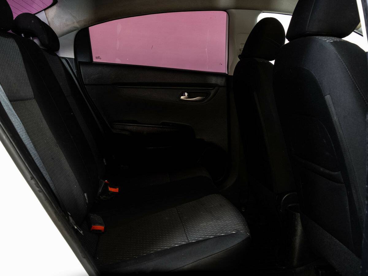 Б/У Киа Рио 2017 года. Фото: #9