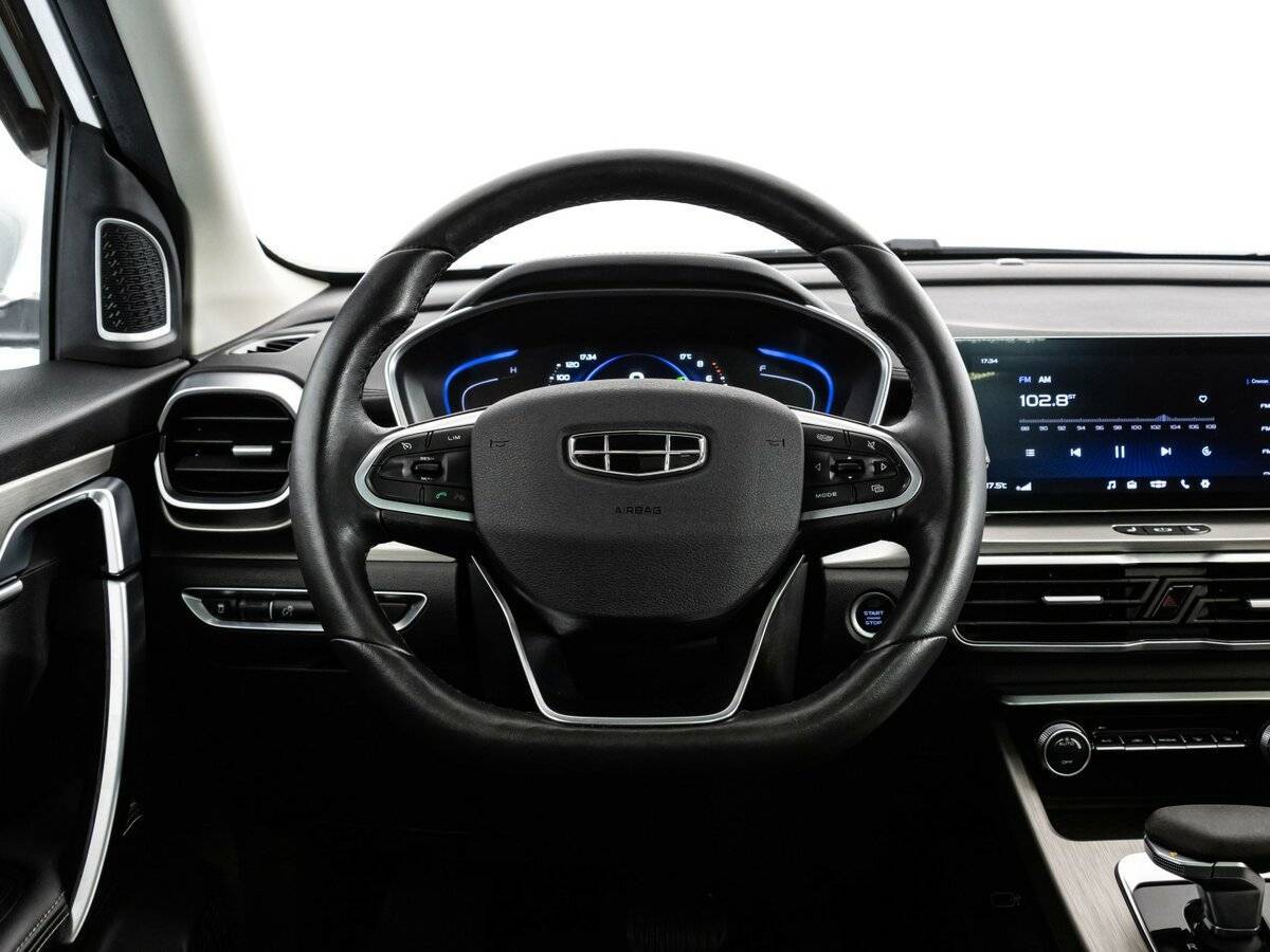 Geely Coolray 2023 года с пробегом. Фото: #11