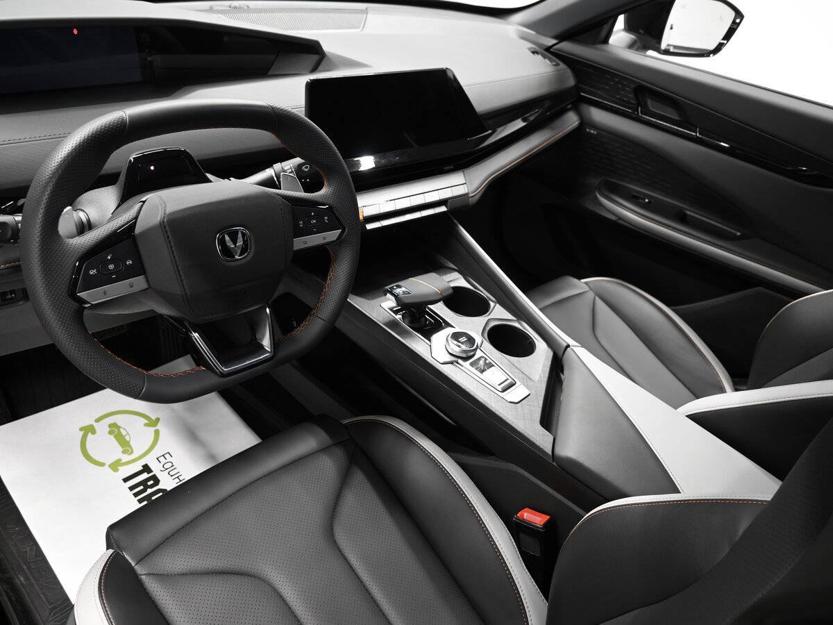 Changan UNI-V 2023 года с пробегом. Фото: #7