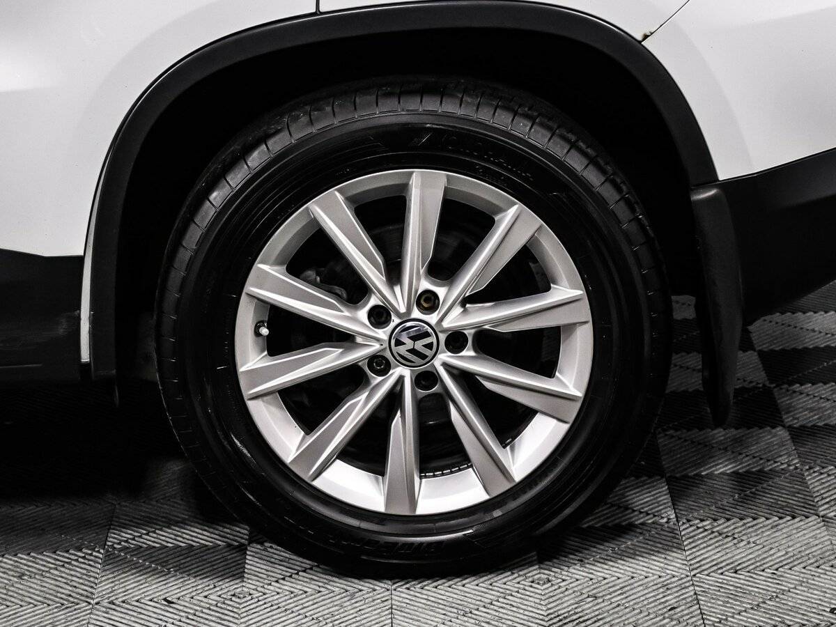 Б/У Фольксваген Тигуан 2015 года. Фото: #13