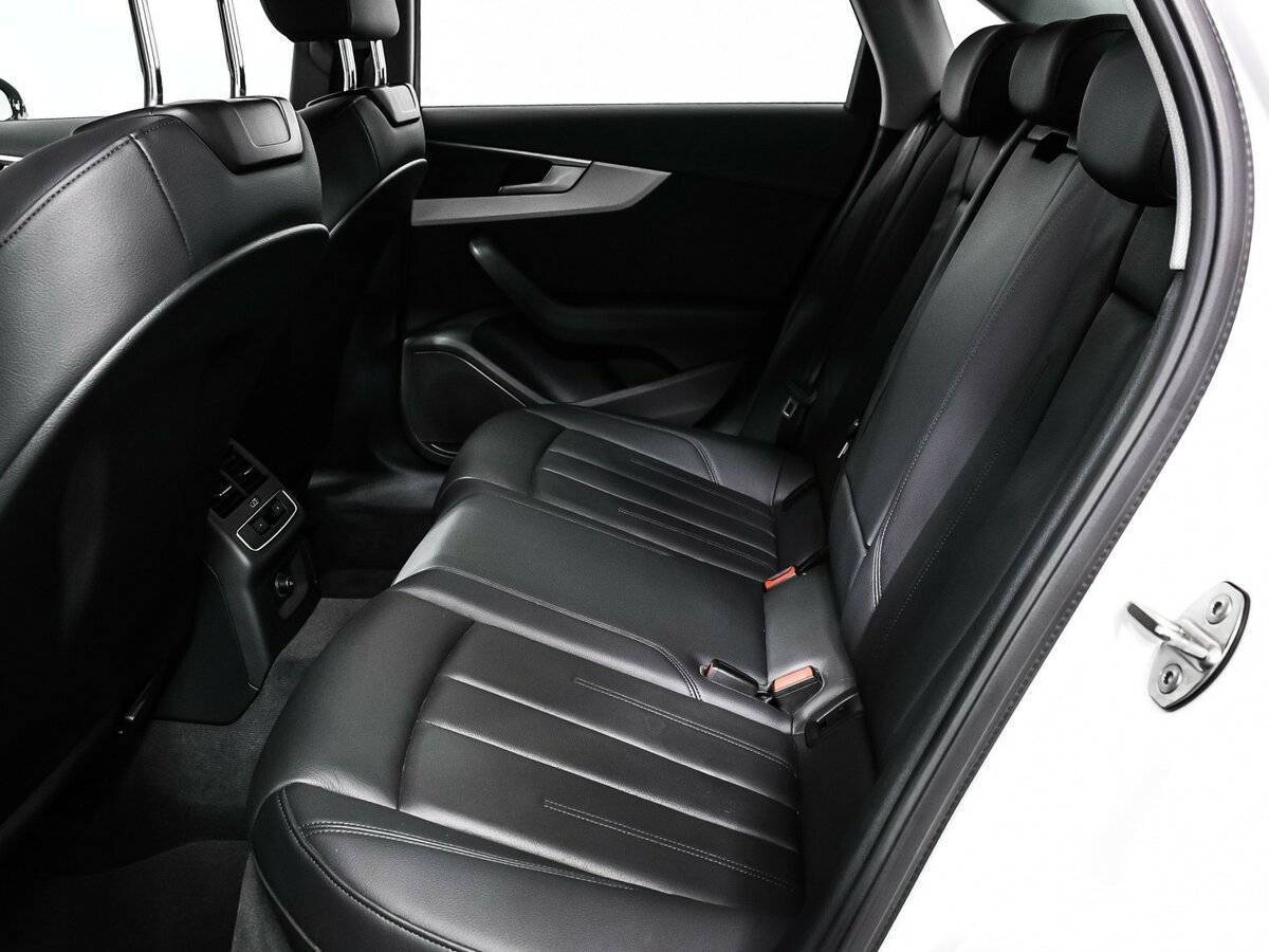 Audi A4 2018 года с пробегом. Фото: #13