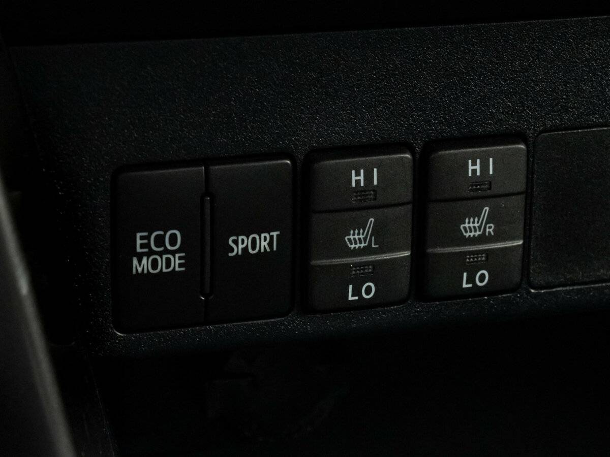 Toyota RAV4 2016 года с пробегом. Фото: #13