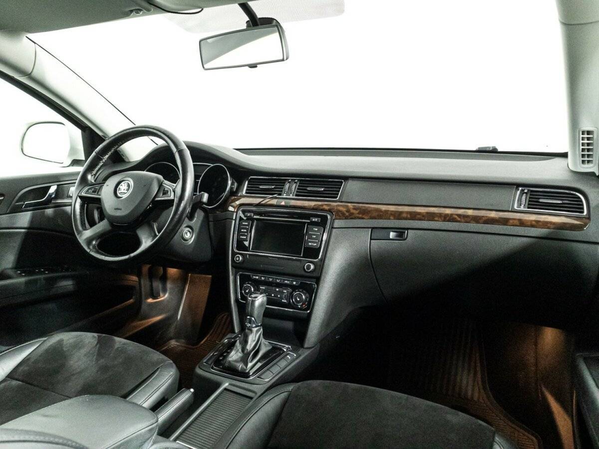 Б/У Шкода Суперб 2013 года. Фото: #8