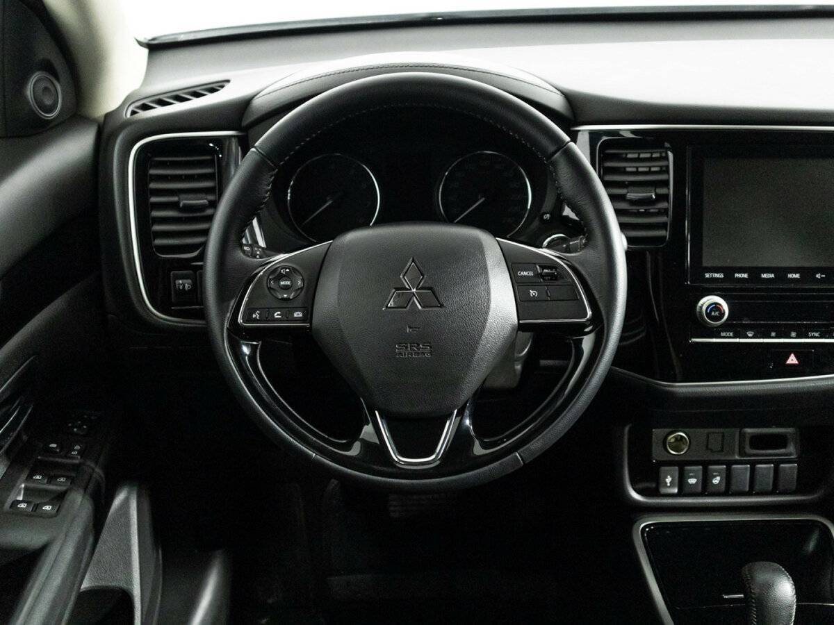Mitsubishi Outlander 2022 года с пробегом. Фото: #18