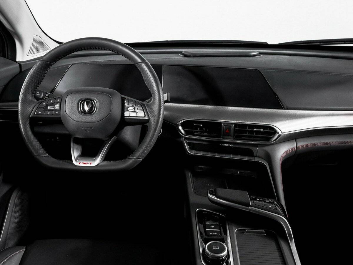 Б/У Чанган УНИ-Т 2023 года. Фото: #11