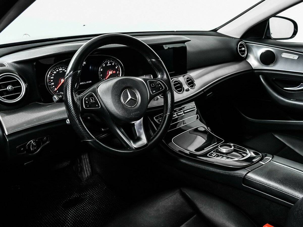 Mercedes-Benz E-Класс 2017 года с пробегом. Фото: #11
