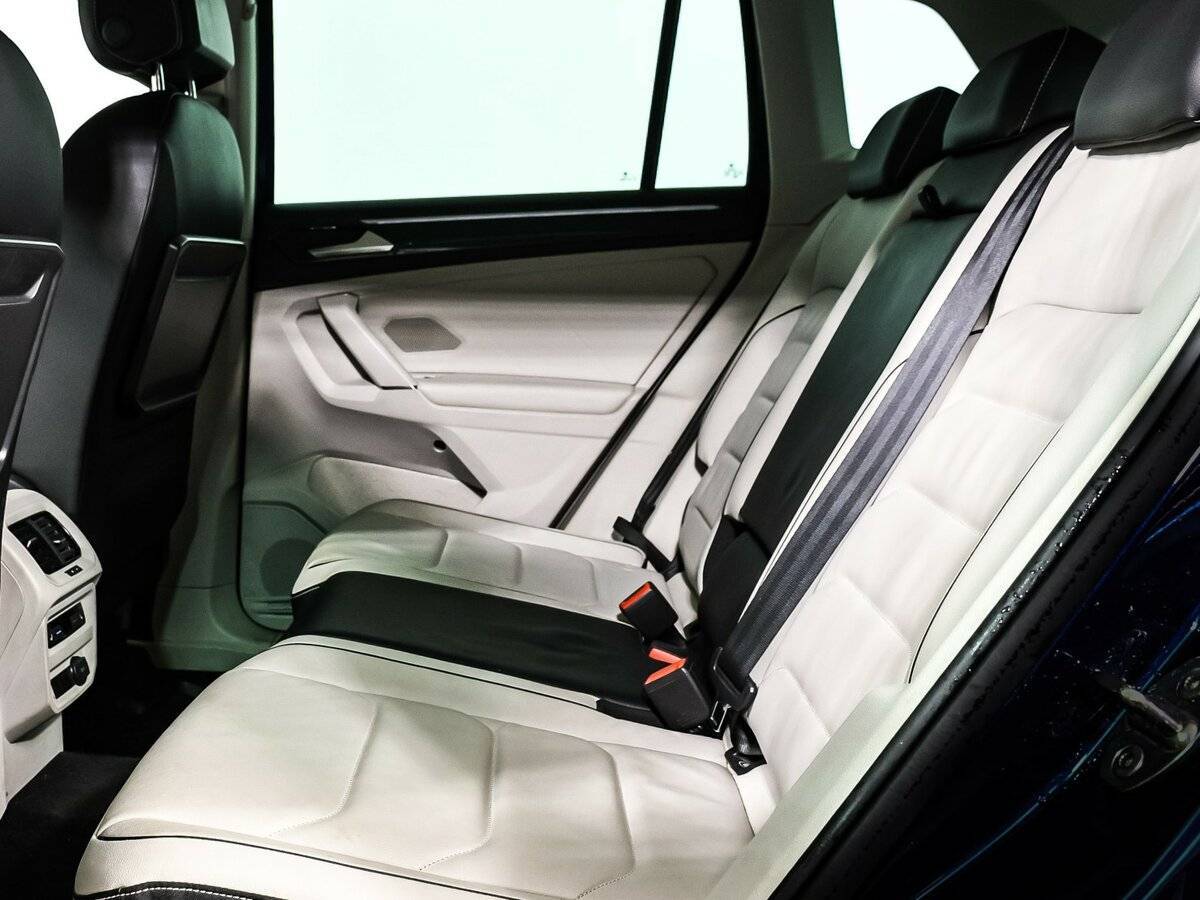 Б/У Фольксваген Тигуан 2017 года. Фото: #11