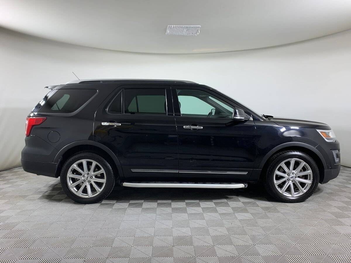Ford Explorer 2016 года с пробегом. Фото: #3