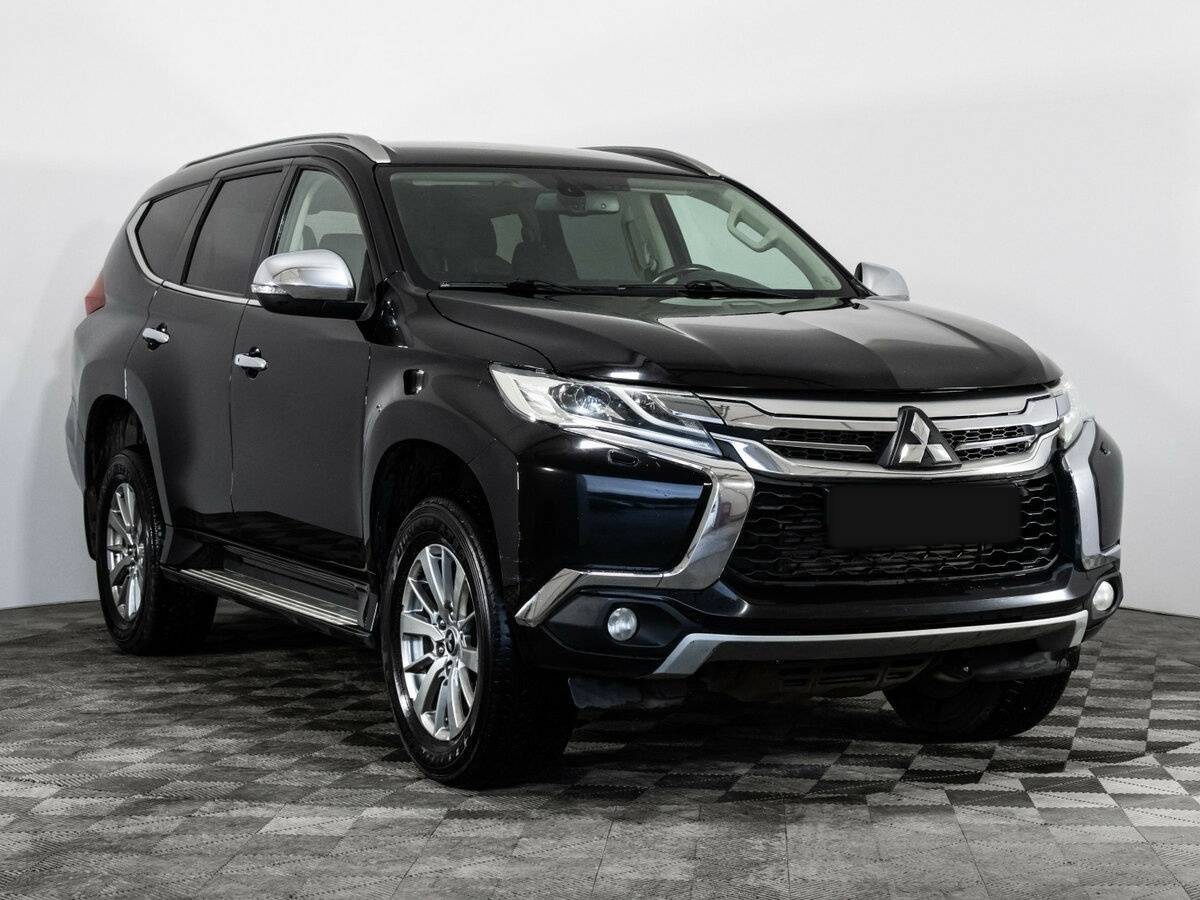 Mitsubishi Pajero Sport 2018 года с пробегом. Фото: #2