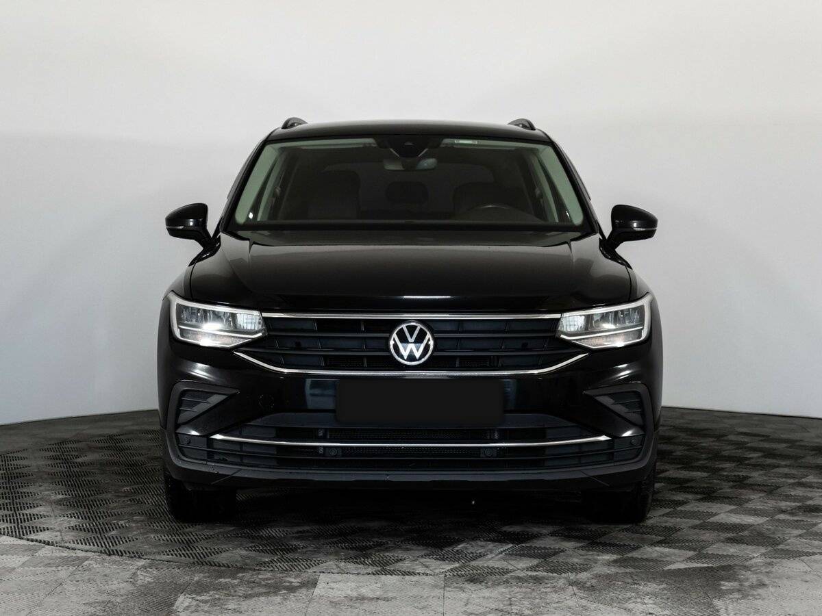 Volkswagen Tiguan 2021 года с пробегом. Фото: #1