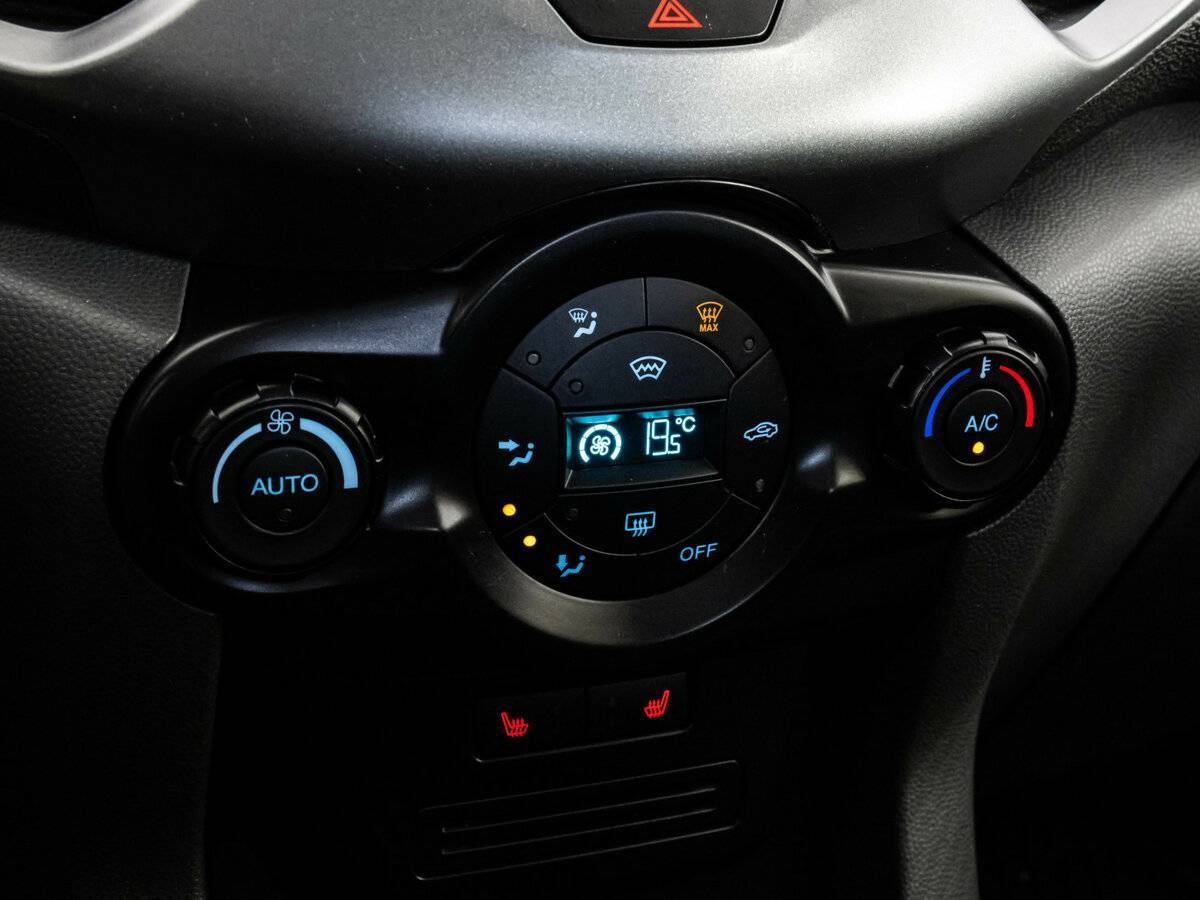 Б/У Форд ЭкоСпорт 2016 года. Фото: #13