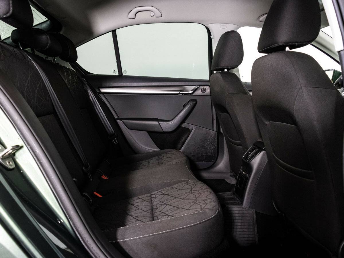 Б/У Шкода Октавия 2020 года. Фото: #13