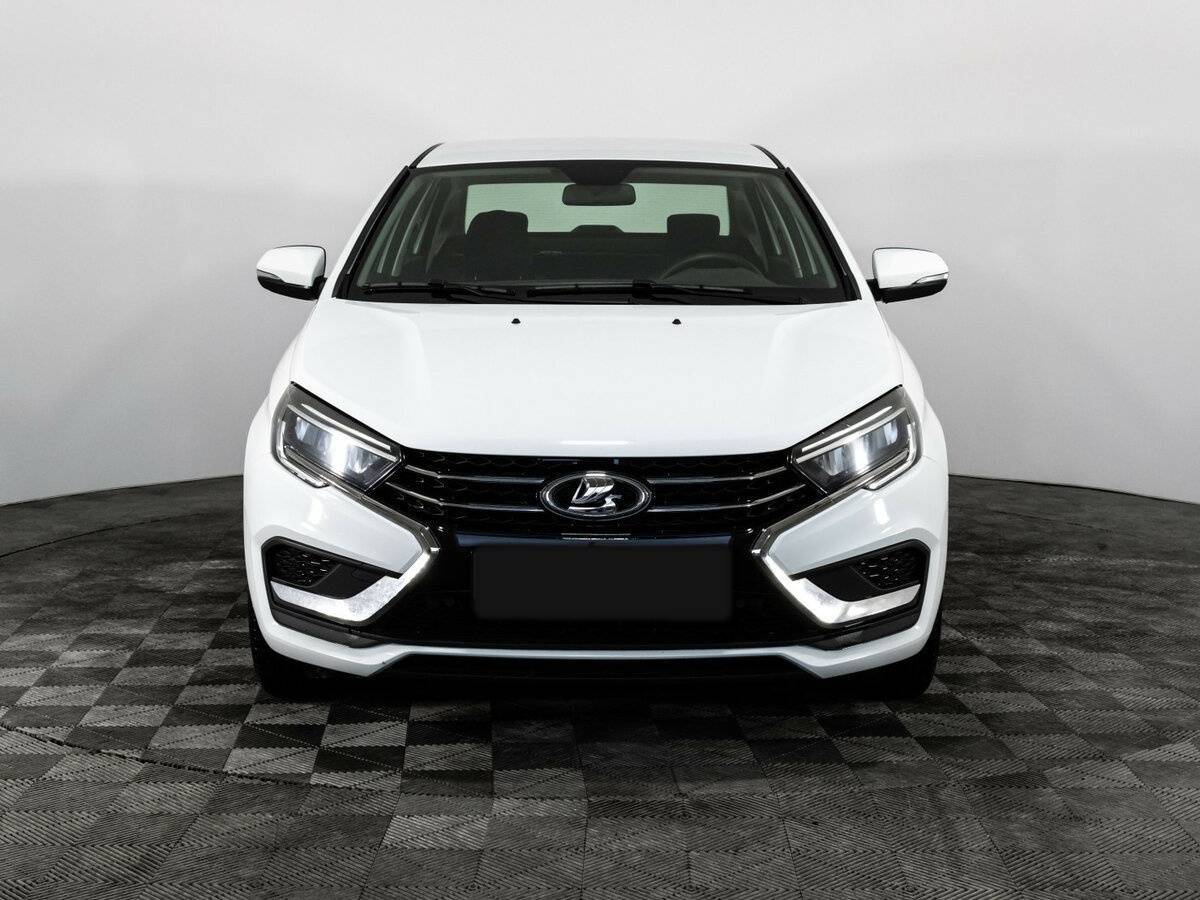 Б/У Лада (ВАЗ) Веста 2024 года. Фото: #1