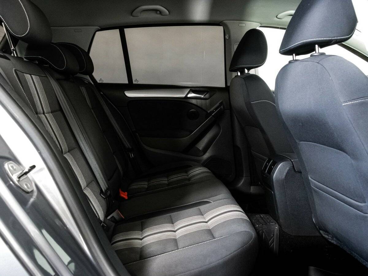 Volkswagen Golf 2012 года с пробегом. Фото: #14