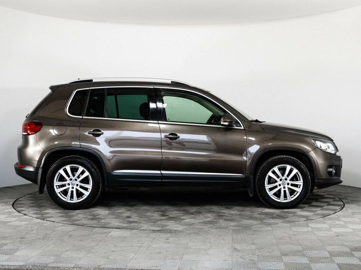 Volkswagen Tiguan 2014 года с пробегом. Фото: #3