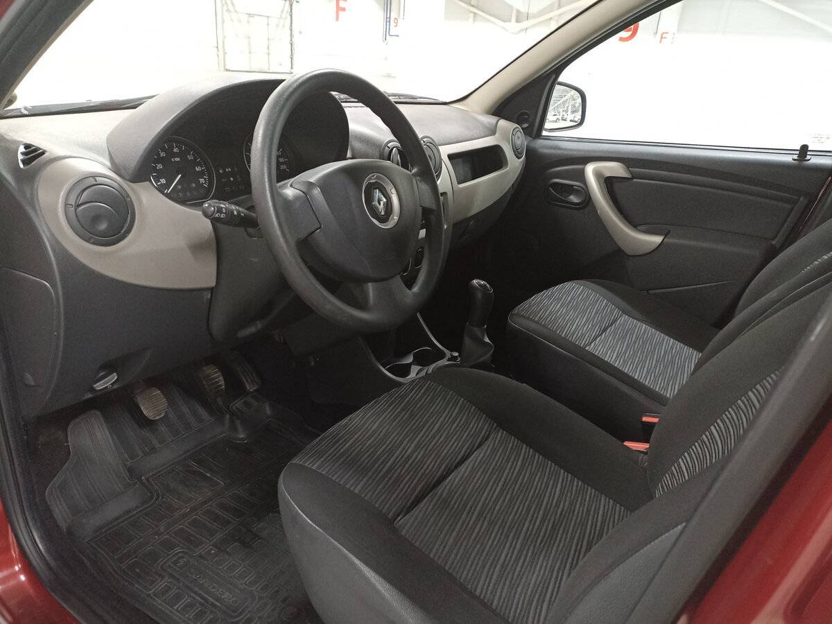 Renault Sandero 2013 года с пробегом. Фото: #15