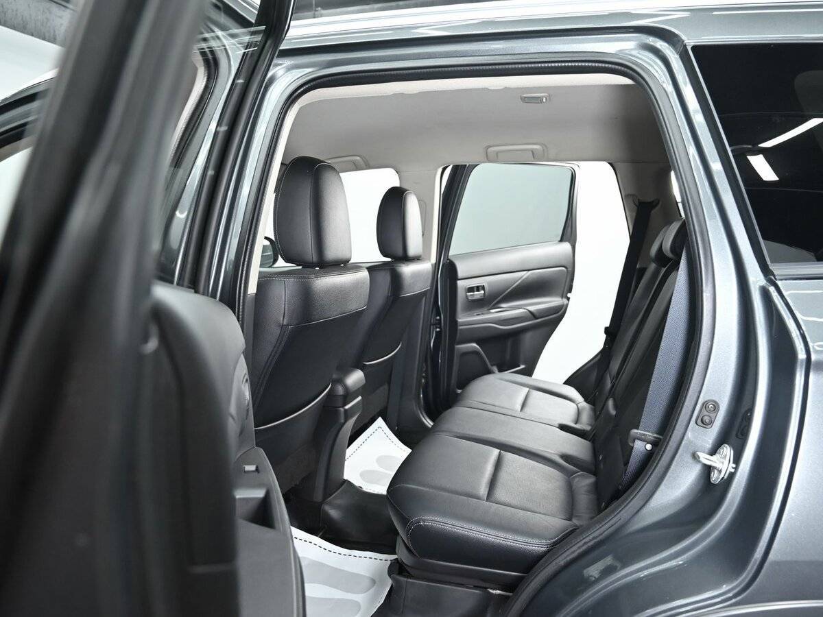 Mitsubishi Outlander 2014 года с пробегом. Фото: #13