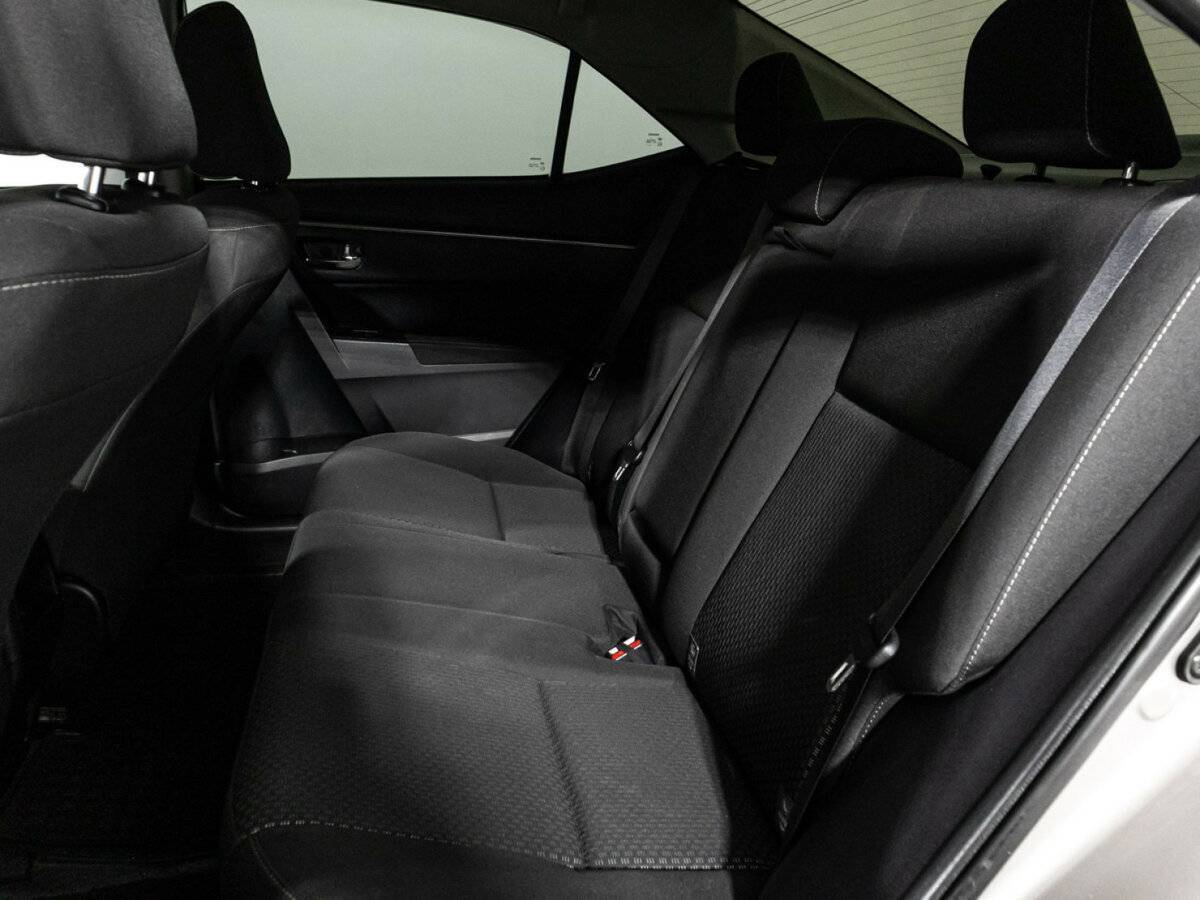 Б/У Тойота Королла 2013 года. Фото: #9