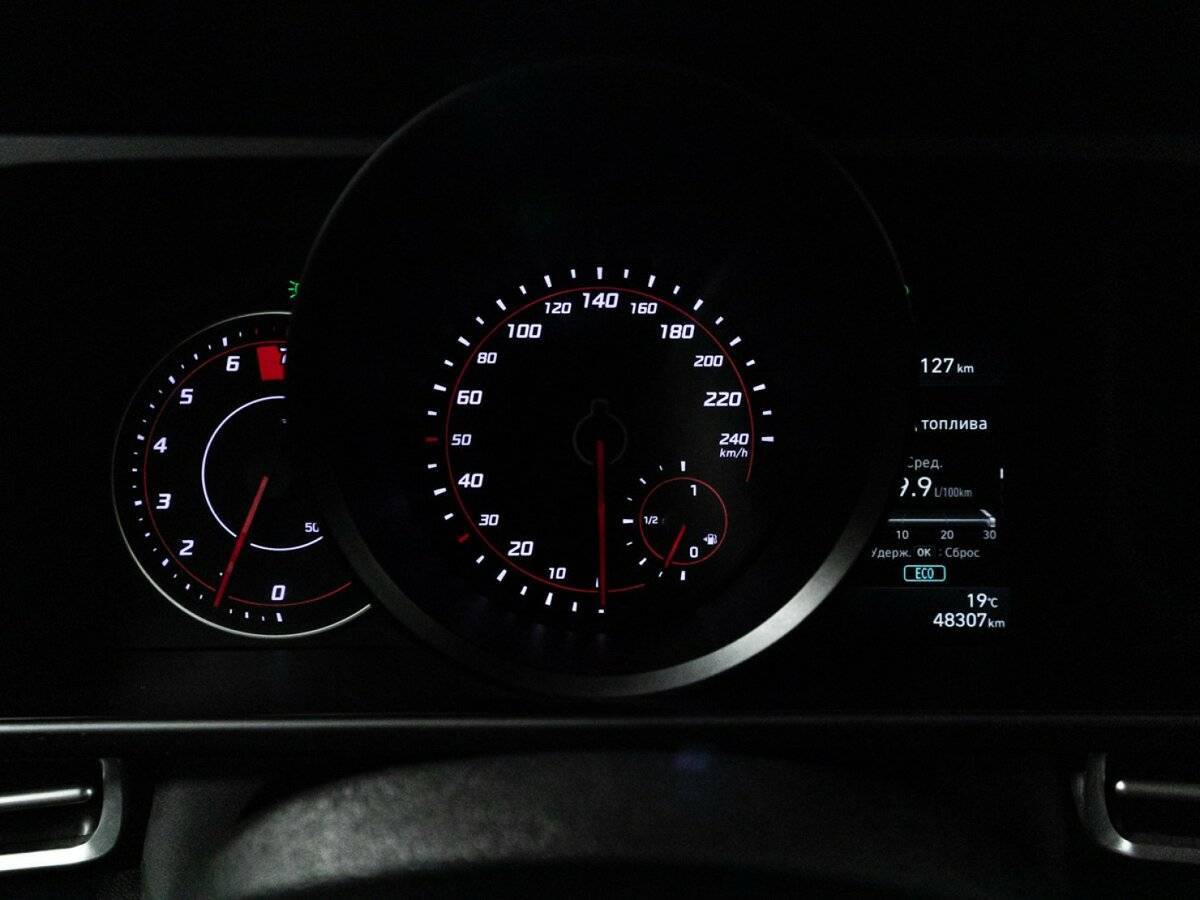 Б/У Хендай Елантра 2021 года. Фото: #11